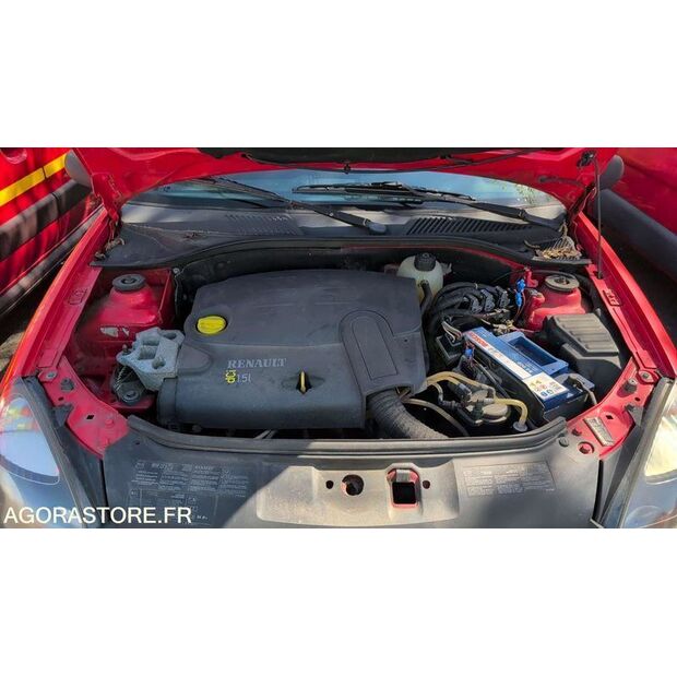 2002 Renault Clio-46986046