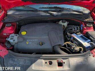 2002-renault-clio-1449904-46986046