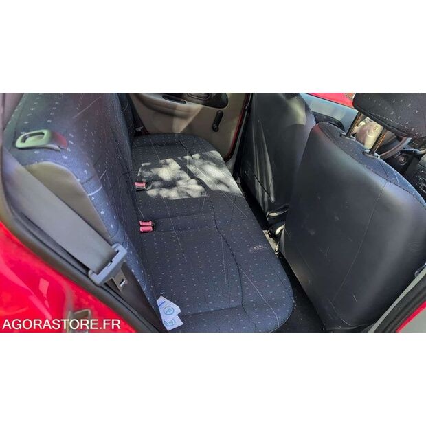 2002 Renault Clio-46986050