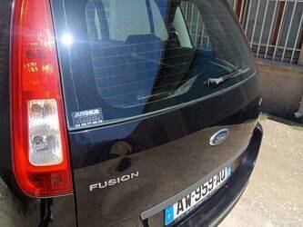 2010-ford-fusion-1449912-46986193