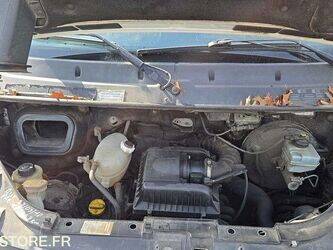 2010-renault-master-1449919-46986252