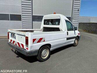 2006-citroen-jumpy-1449921-46986274