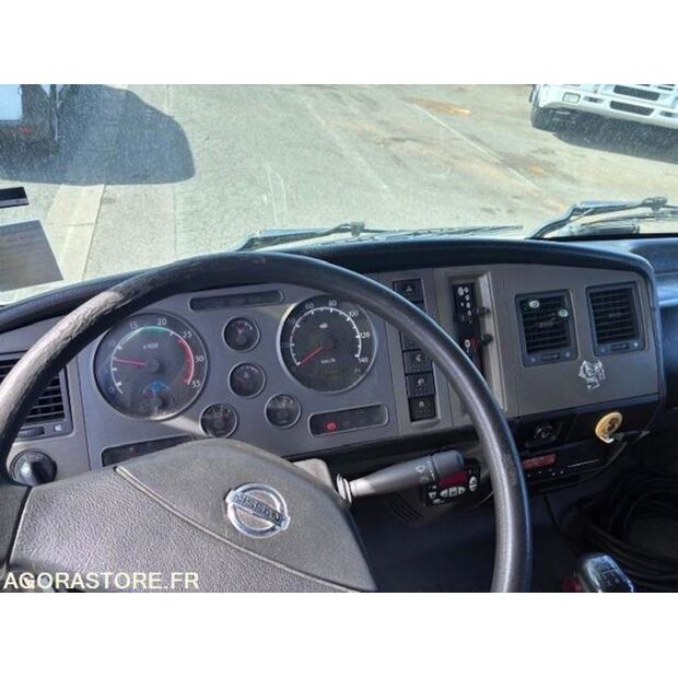 2008 NISSAN Atleon-46986366