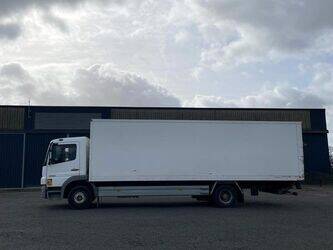 2005-mercedes-benz-1223-1449931-46986379