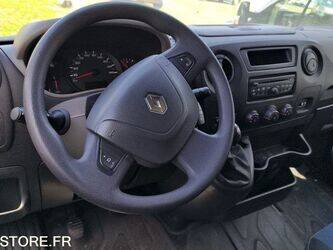 2012-renault-master-1449933-46986417