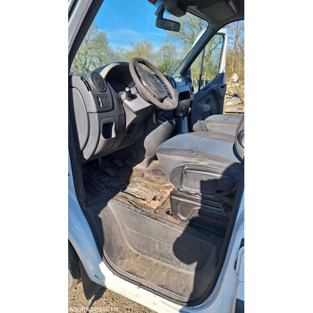 2011 Renault Master-46986452