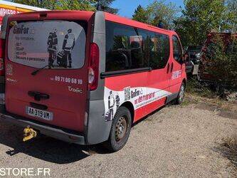 2009-renault-trafic-1449936-46986458