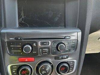 2014-citroen-c4-1449951-46986668