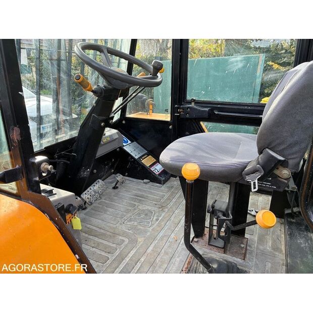 2001 جيه سي بي 926-4-46986693