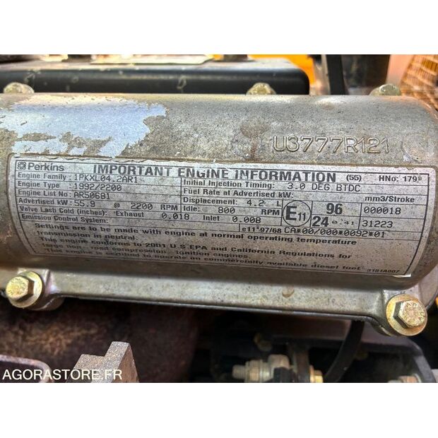 2001 جيه سي بي 926-4-46986696