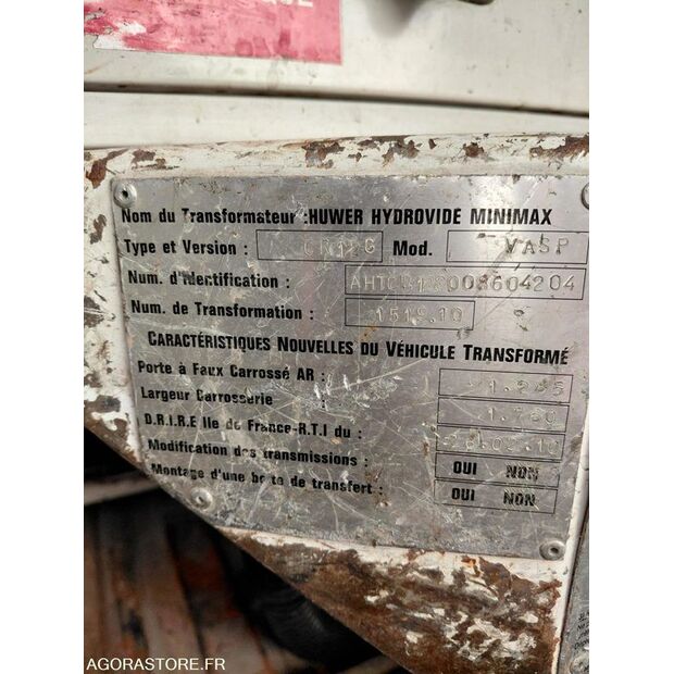 2010 Toyota Hilux-46986722