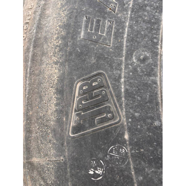 فولفو L90G-46988044