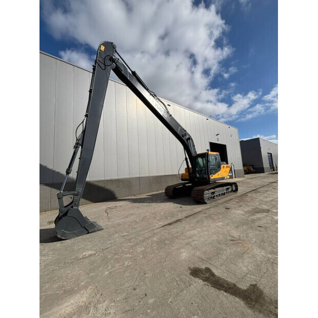 2025 Hyundai R245LR-46988410