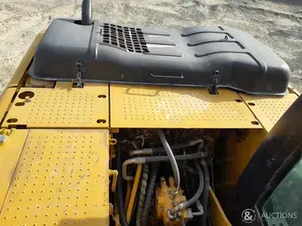 2021-caterpillar-323d3-1443836-46989643