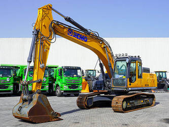 صورة ل حفارات 2018 اكس سي ام جي XE210U