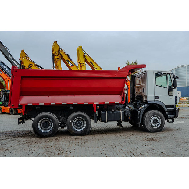 2018 Iveco E5 500-46990011