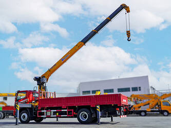 Image de CAMIONS-GRUES TÉLESCOPIQUES 2023 XCMG SQS200-4