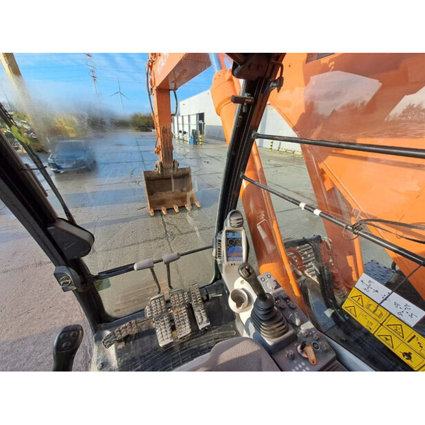 2018 Hitachi ZX350LCN-6-46990331