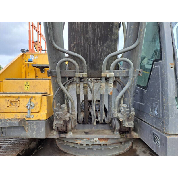 2017 فولفو EC300EL-46990508