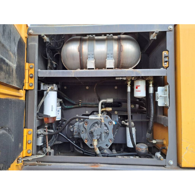 2017 فولفو EC300EL-46990515