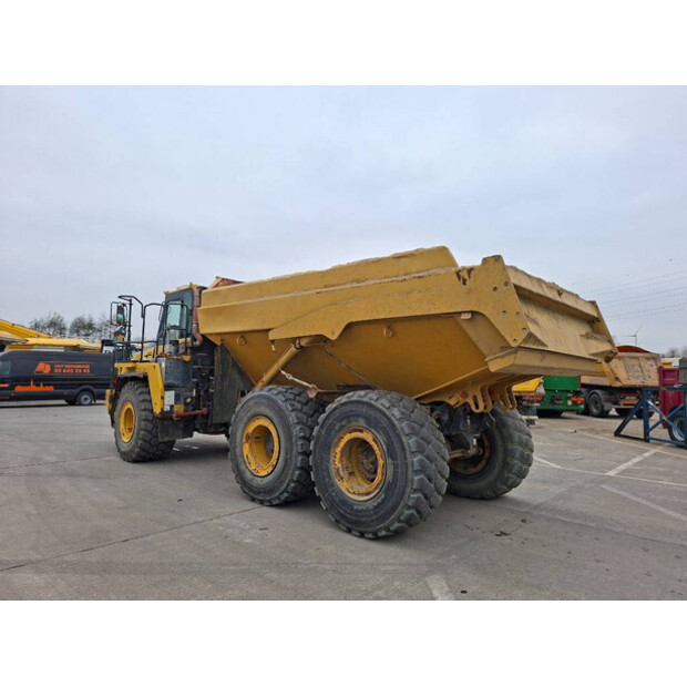 2015 كوماتسو HM300-3-46990531