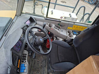 2015-komatsu-hm300-3-1450012-46990533