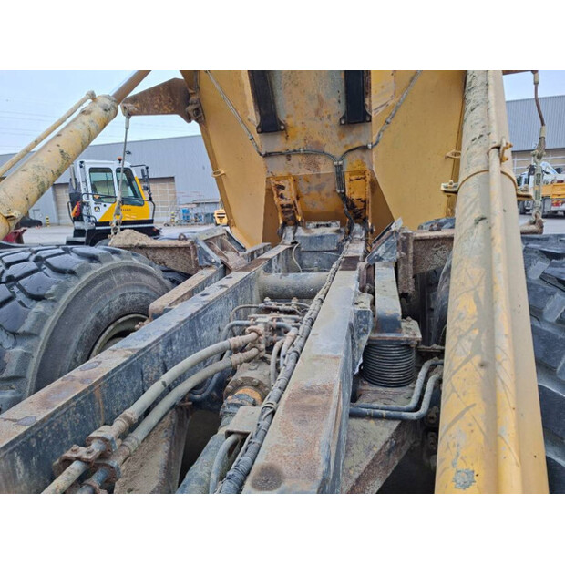 2015 كوماتسو HM300-3-46990547