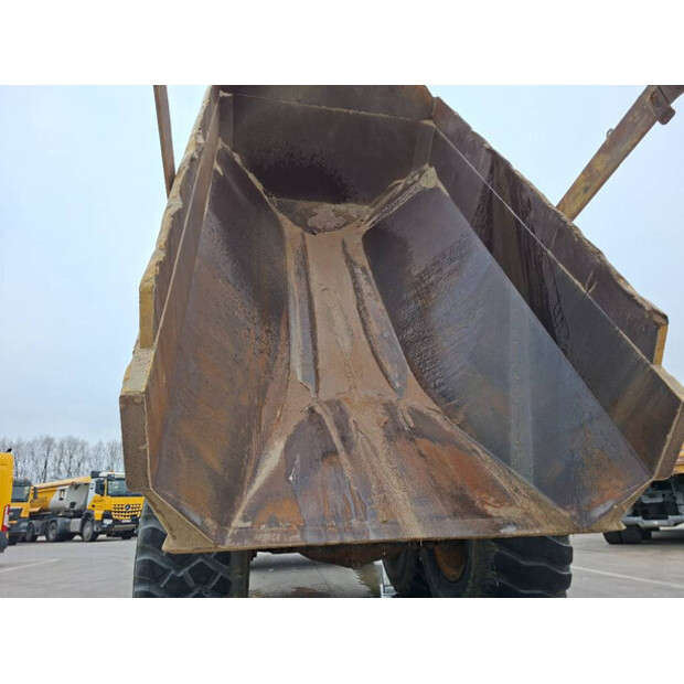 2015 كوماتسو HM300-3-46990549