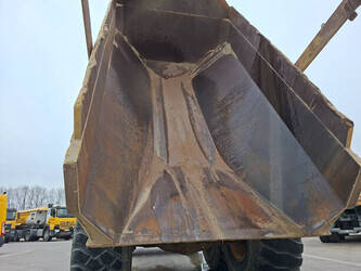 2015-komatsu-hm300-3-1450012-46990549