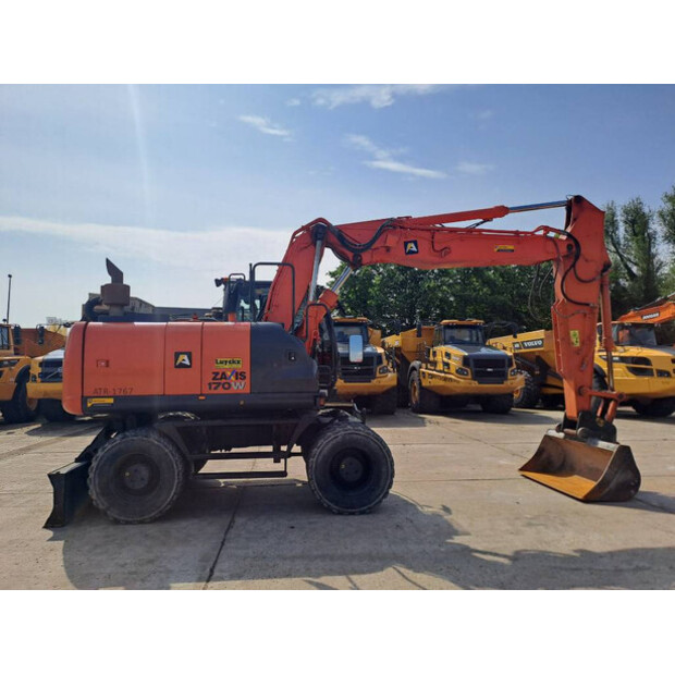 2016 هيتاشى ZX170W-5B-46990710