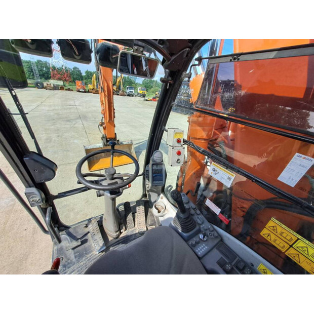 2016 هيتاشى ZX170W-5B-46990724