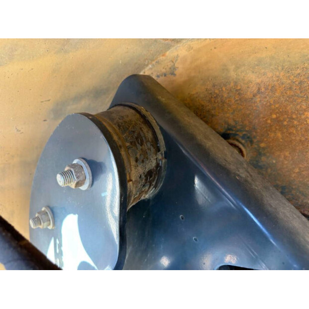 2014 بوماج BW174AP-46991615