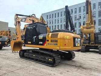 صورة ل 2025 كاتربيلر 325D