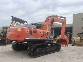 2024-hitachi-zx350h-3-46991978