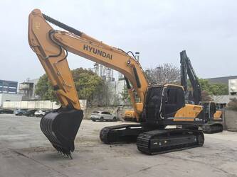 صورة ل حفارات مجنزرة 2023 هيونداي 305LC-9T