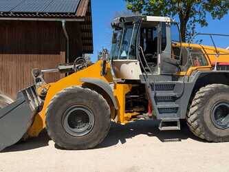 2013-liebherr-l566-1450141-46995112