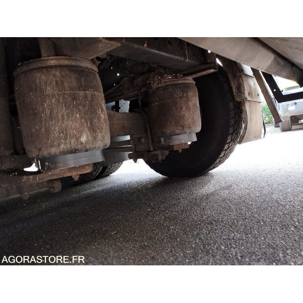 2012 Renault PREMIUM-47005945