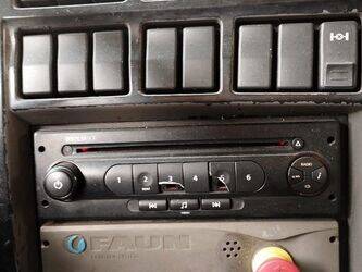 2012-renault-premium-1450171-47005954