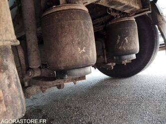 2013-renault-premium-1450184-47006327