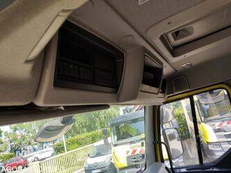 2013-renault-premium-1450184-47006333