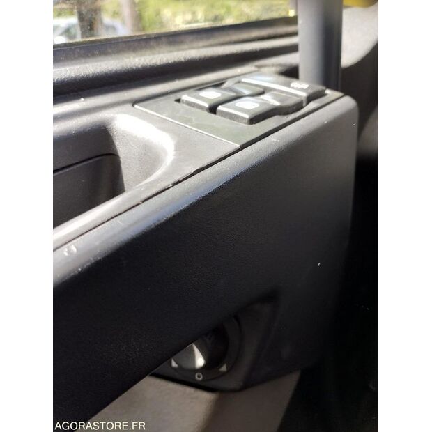 2013 Renault PREMIUM-47006336