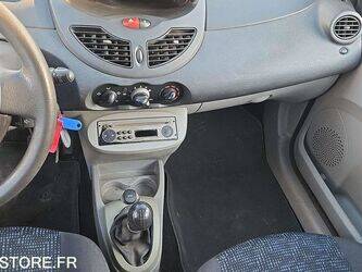 2008-renault-twingo-1450185-47006361