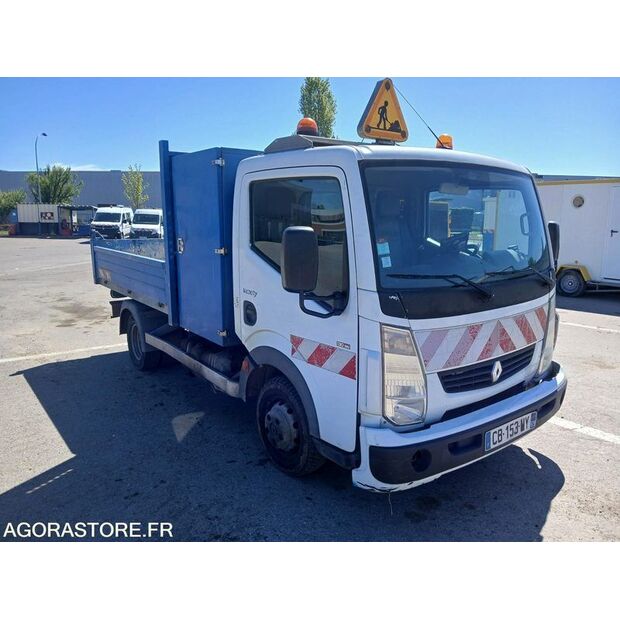 2012 Renault Maxity-47006424