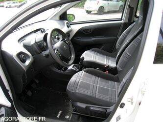 2017-peugeot-108-1450189-47006439