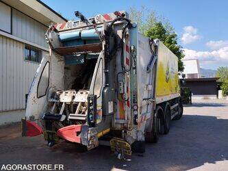 2012-renault-premium-1450197-47006665