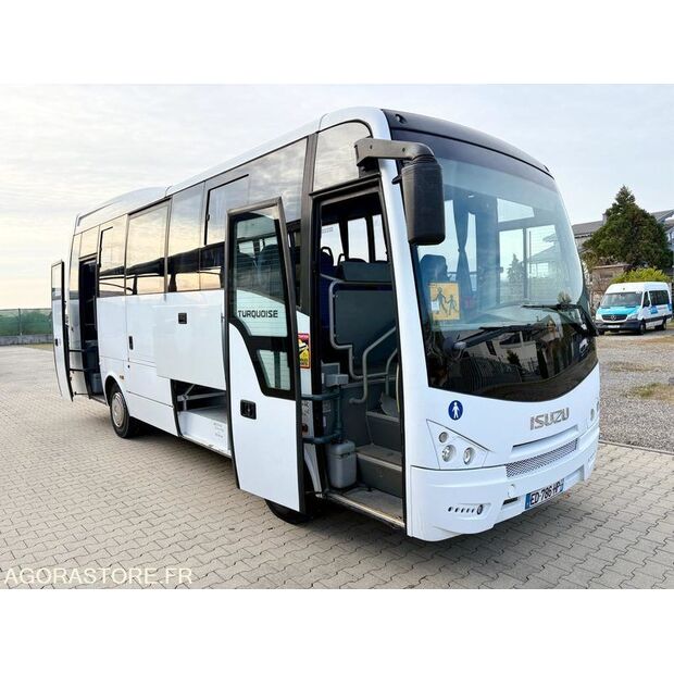 2016 Isuzu Turquoise-47006886