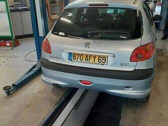 2004-peugeot-206-1450212-47007031
