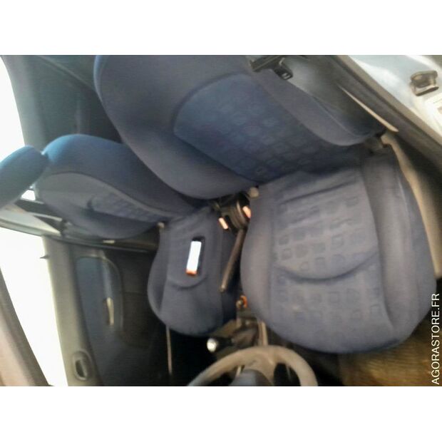 2004 Peugeot 206-47007035