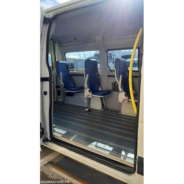 2013 Renault Master L2H2-47007297