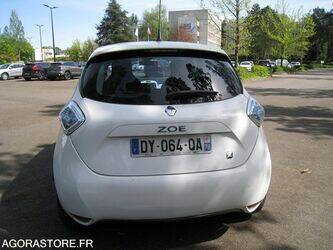 2015-renault-zoe-1450222-47007347